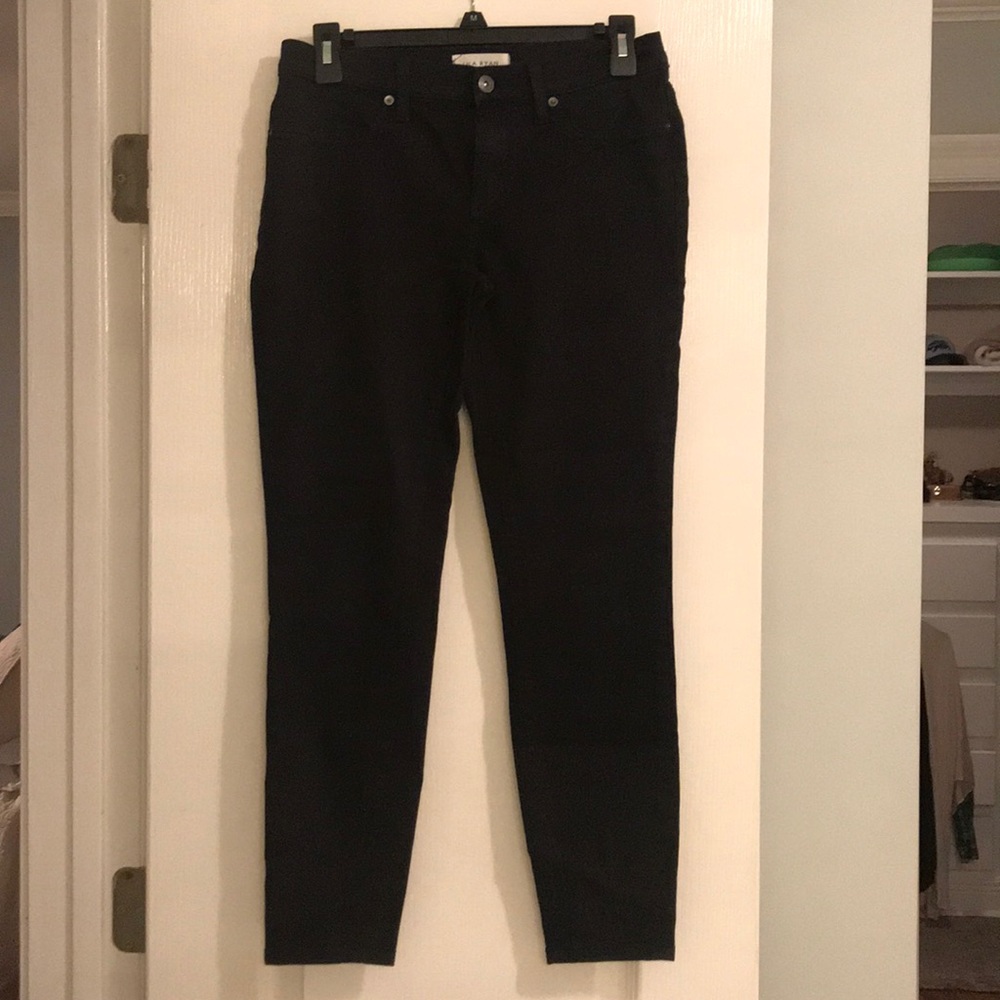 Black Lila Ryan skinny jeans